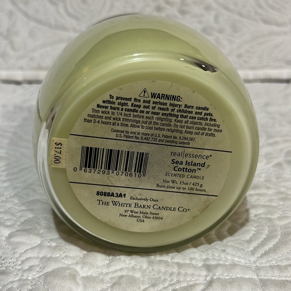 The White Barn and Slatkin Co sea‎ island cotton and island margarita candles - Picture 8 of 14